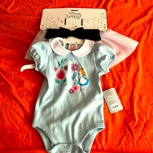 Disney Alice and wonder land out fit for a one year birthday... NEW NEVER WORN